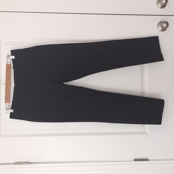 Ann Taylor Back Zip Seamed Slim Straight Stretch Pant size 10 Petite Black - Picture 11 of 11